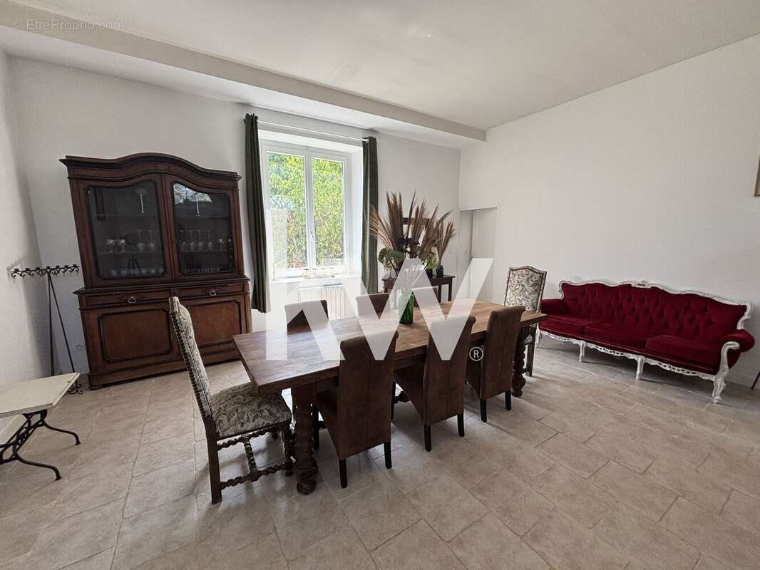 Maison à CONDAT-SUR-VIENNE