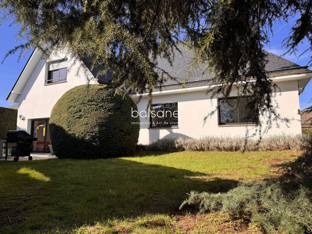 Maison à SAINT-ETIENNE-DU-ROUVRAY