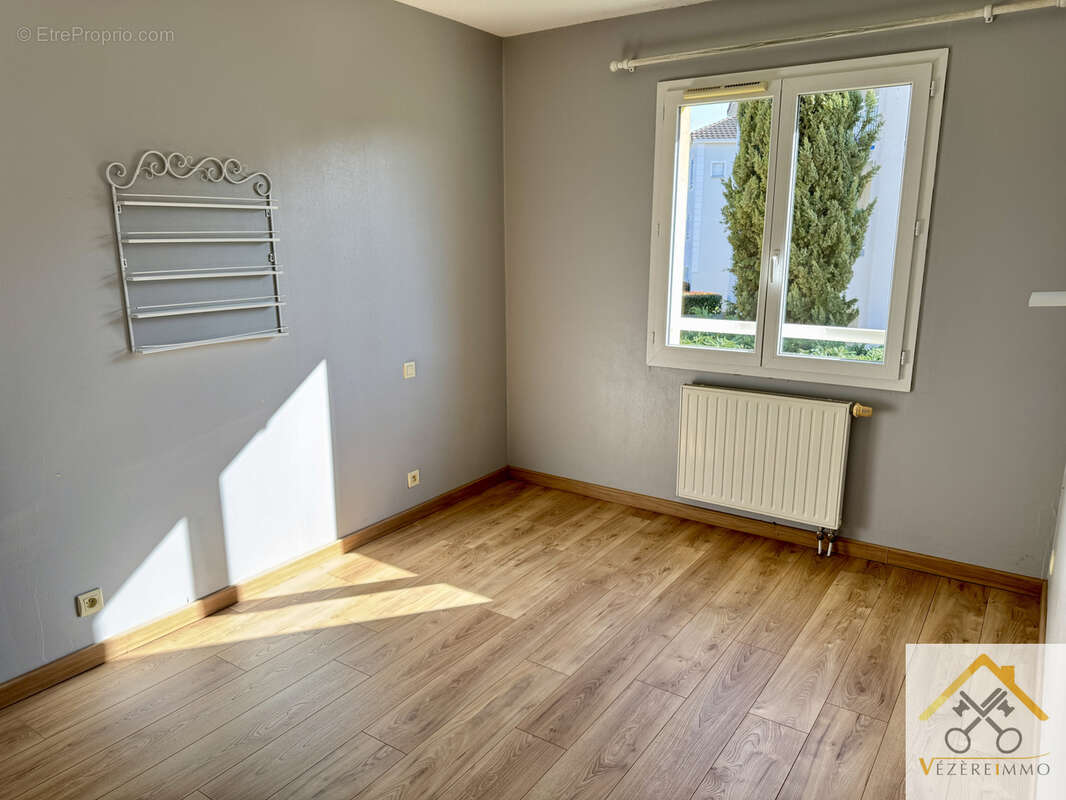 Maison à OBJAT