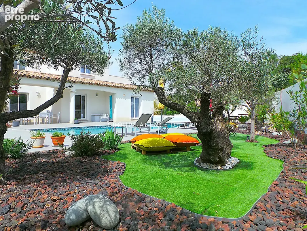 À vendre villa 6 pièces, 185 m² avec 4 chambres piscine et garage, à saint-aygulf - photo 3