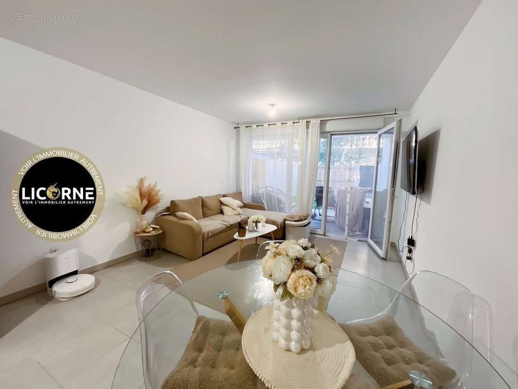 Appartement à MARSEILLE-2E