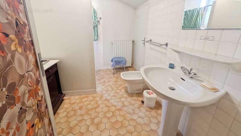 Maison à LANOUAILLE