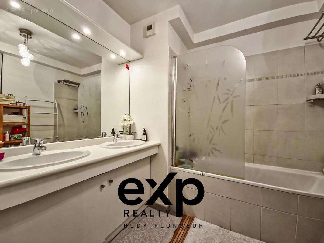 Appartement à MARSEILLE-10E