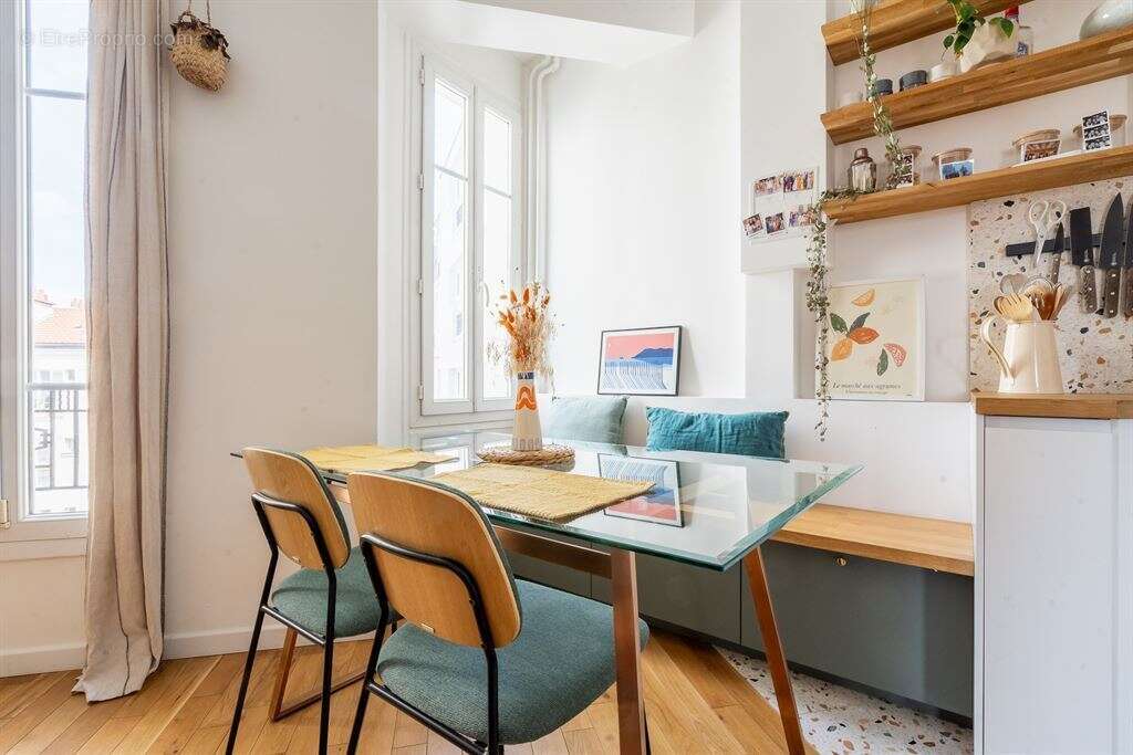 Appartement à PARIS-18E