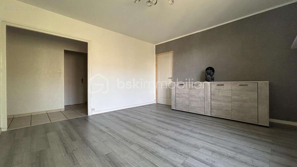 Appartement à LE PONT-DE-CLAIX