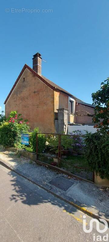 Photo 1 - Maison à LANDREVILLE
