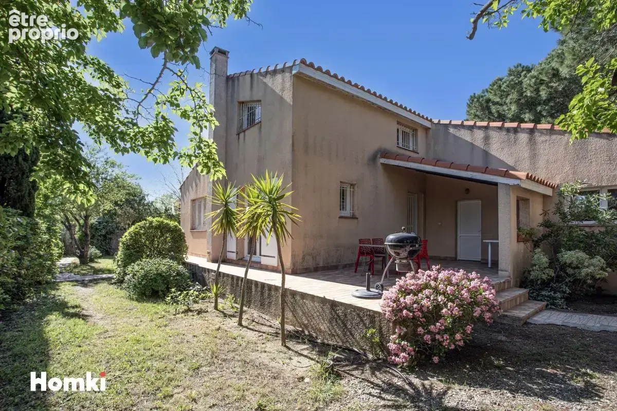Maison/Villa T9 de 234 m² à Saint-Cyprien 66750 - photo 4