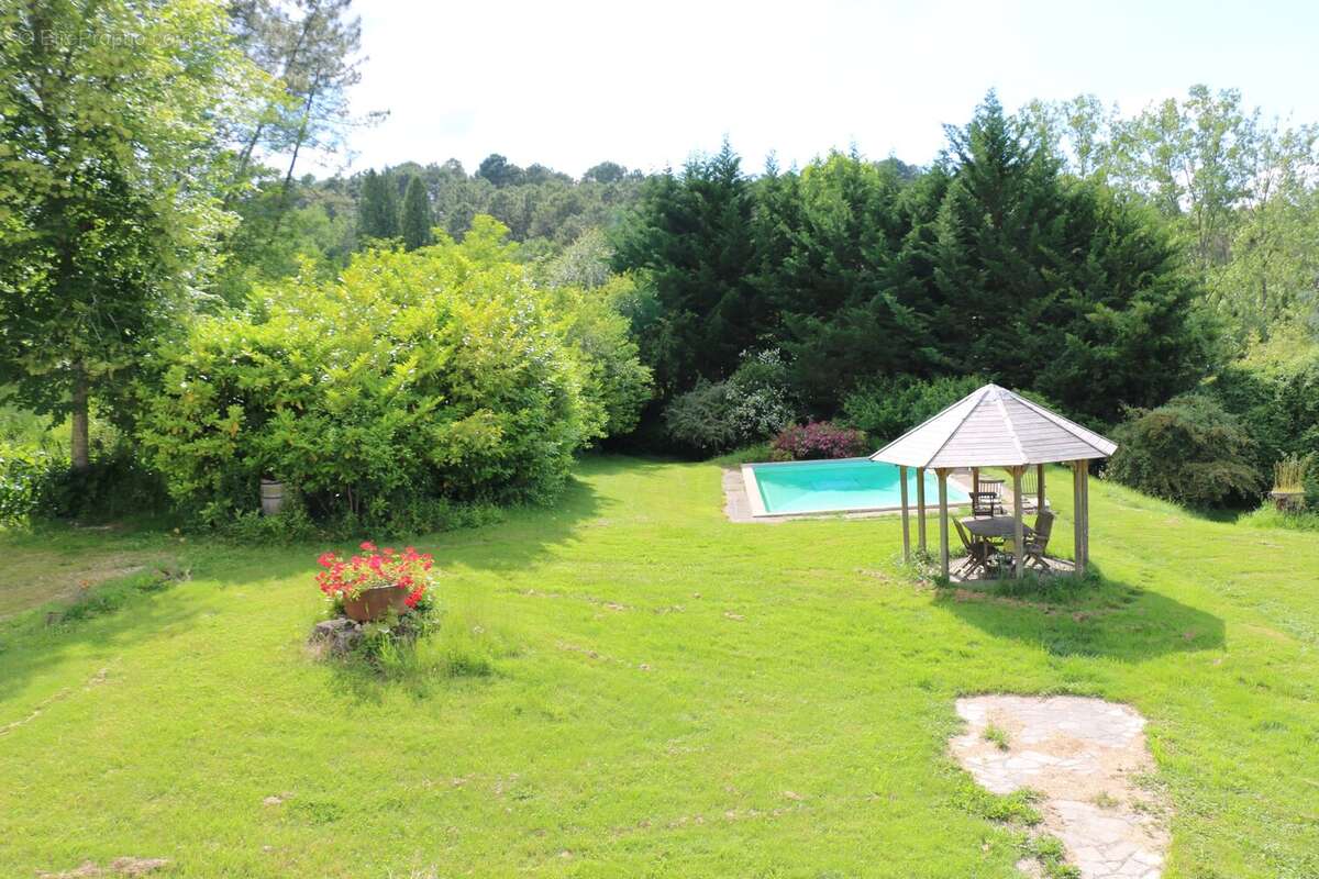 Maison à SAINT-ASTIER