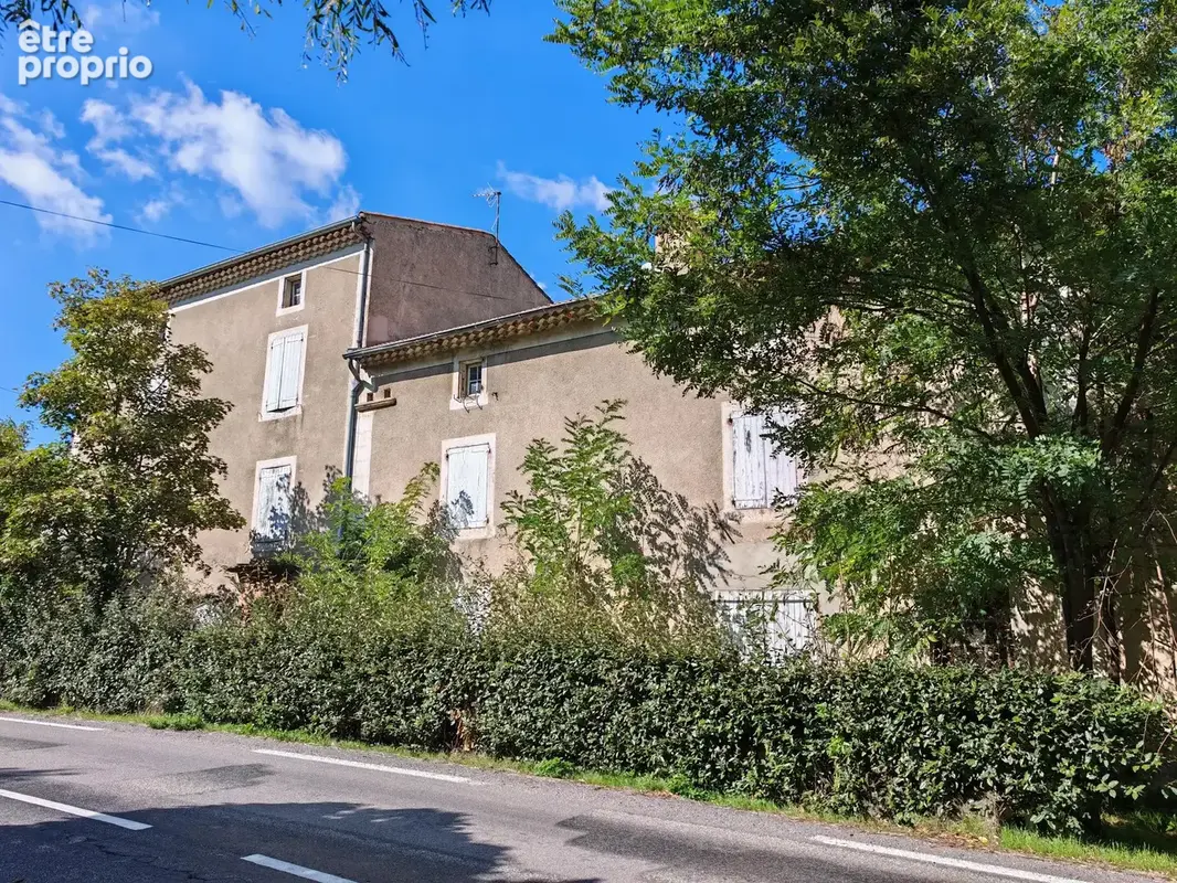 Ensemble immobilier avec fort potentiel sur plus de 1,6ha de terrain - photo 11
