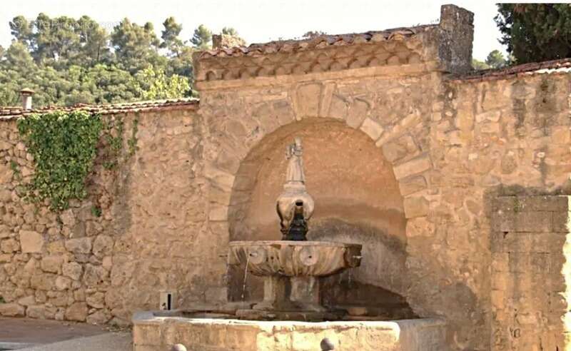 Ancienne bergerie à vendre 5 pièces à 25mn au nord d'AIX EN PROVENCE (13), 100 m2, terrasse et vue panoramique - photo 15