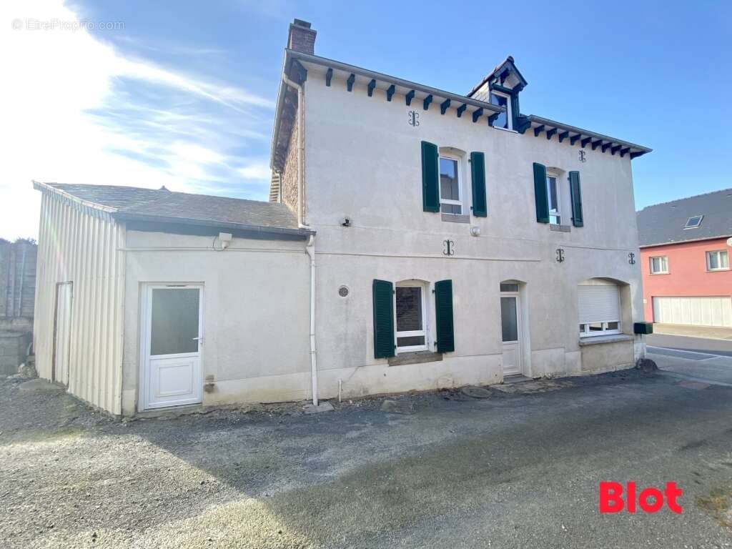 Maison à MONTAUBAN-DE-BRETAGNE