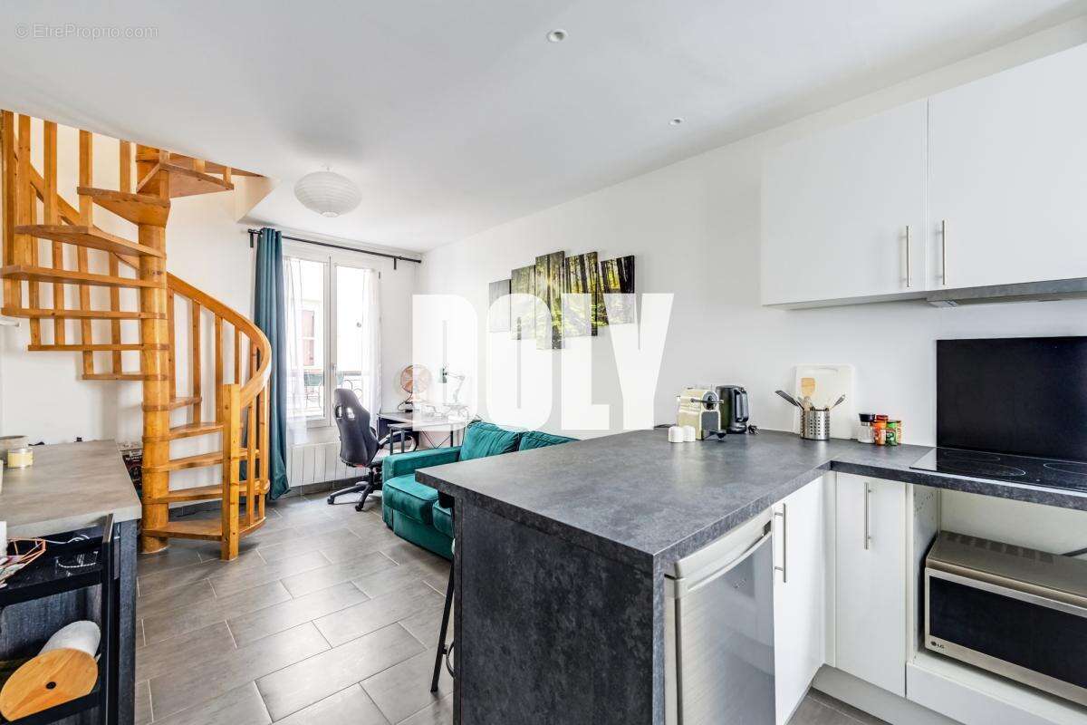 Appartement à PARIS-2E