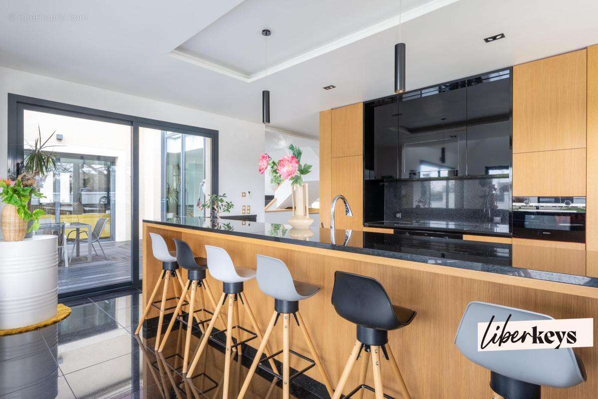 Maison à SAINT-LAURENT-LA-GATINE