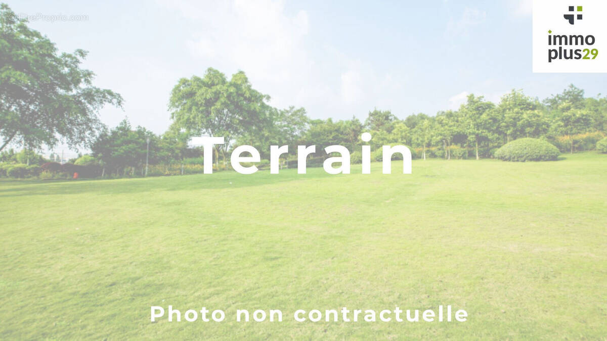 Terrain à POULDREUZIC