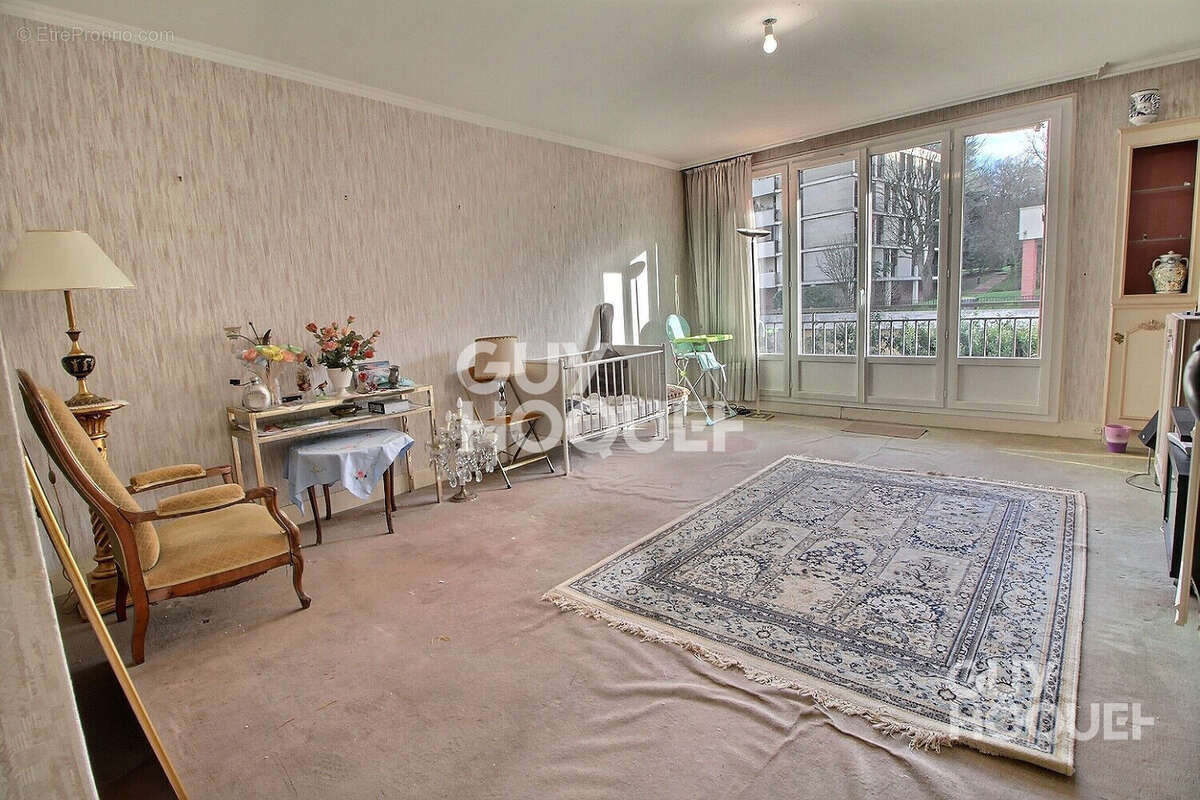 Appartement à CHAVILLE