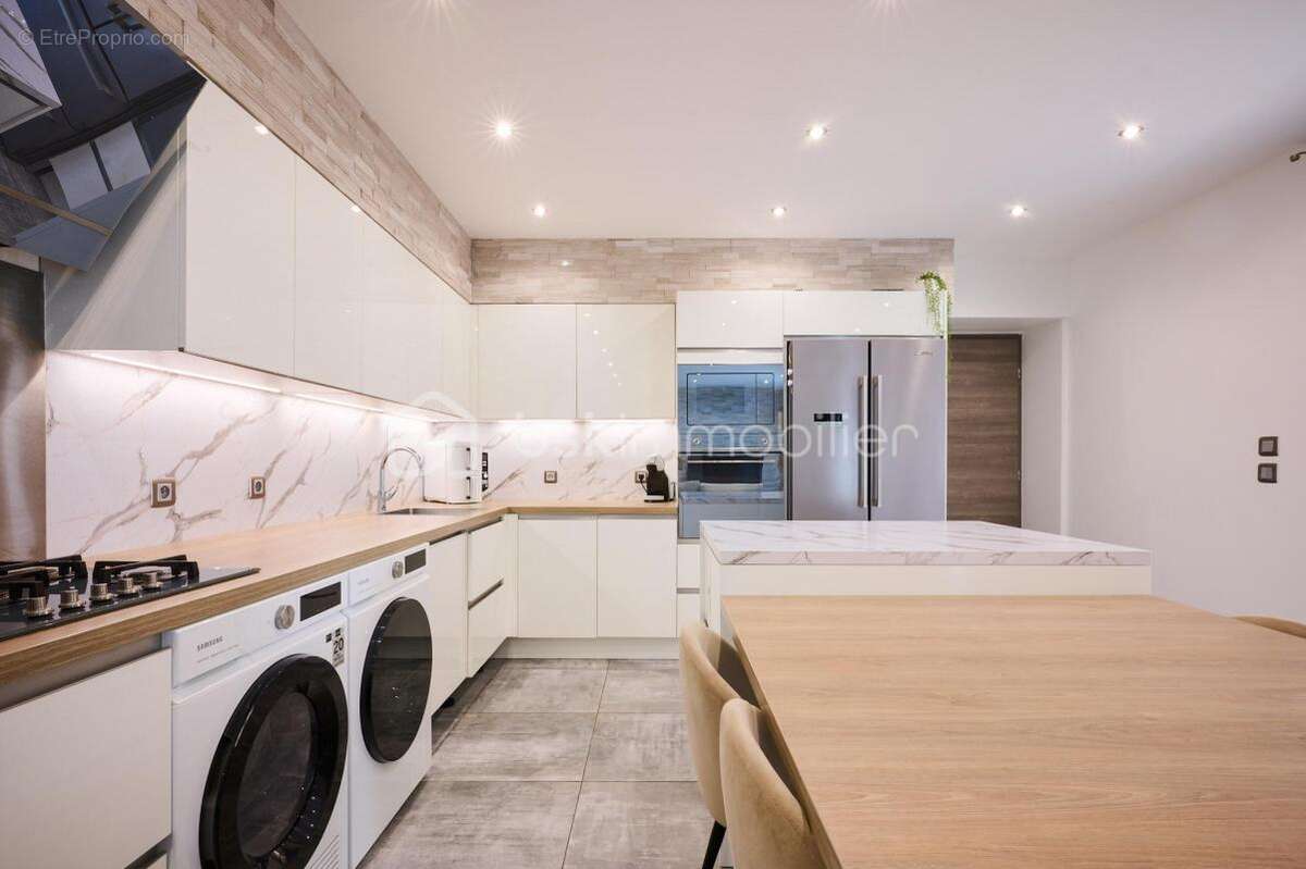 Appartement à LA VALETTE-DU-VAR