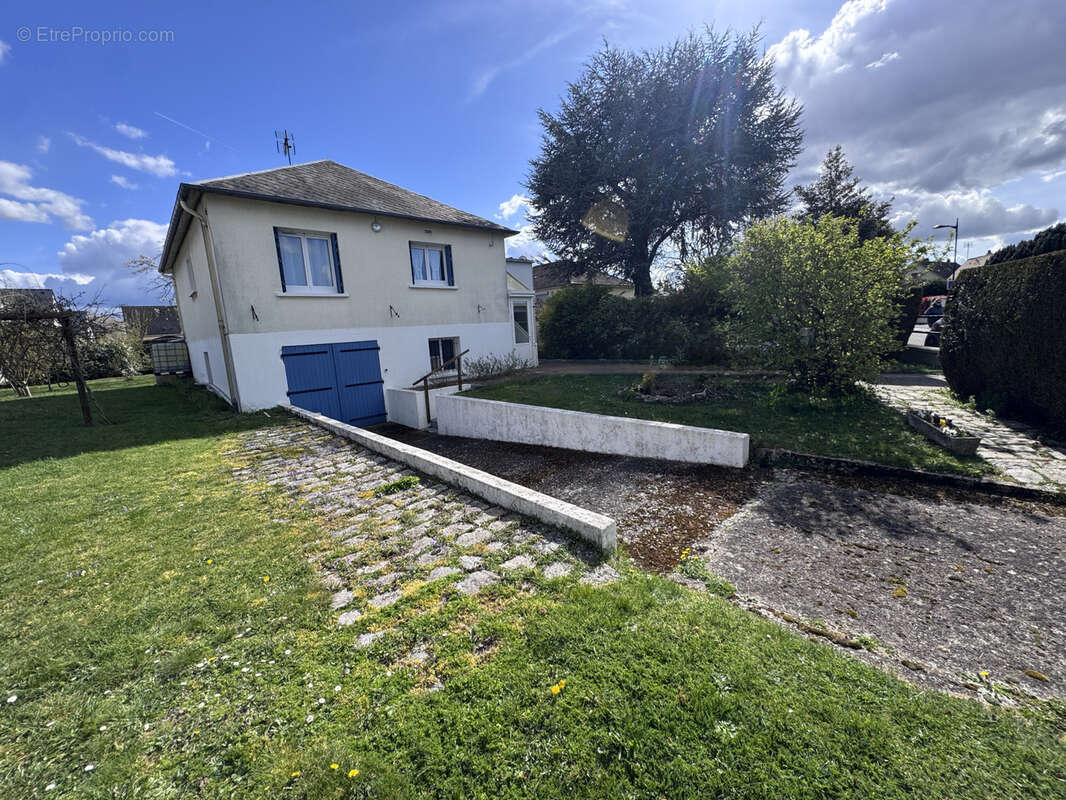 Maison de plain-pied avec ascenseur sur sous-sol total - Proche Bréval et sa gare - photo 15