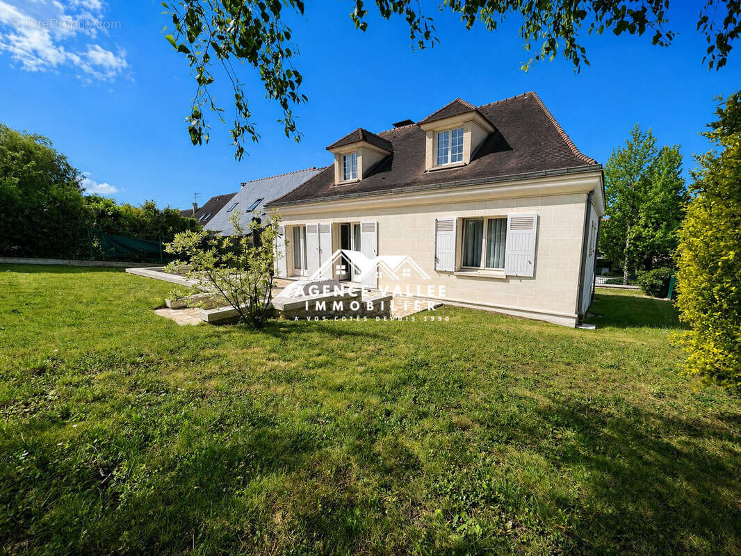 Maison à SAINT-PIERRE-DU-PERRAY