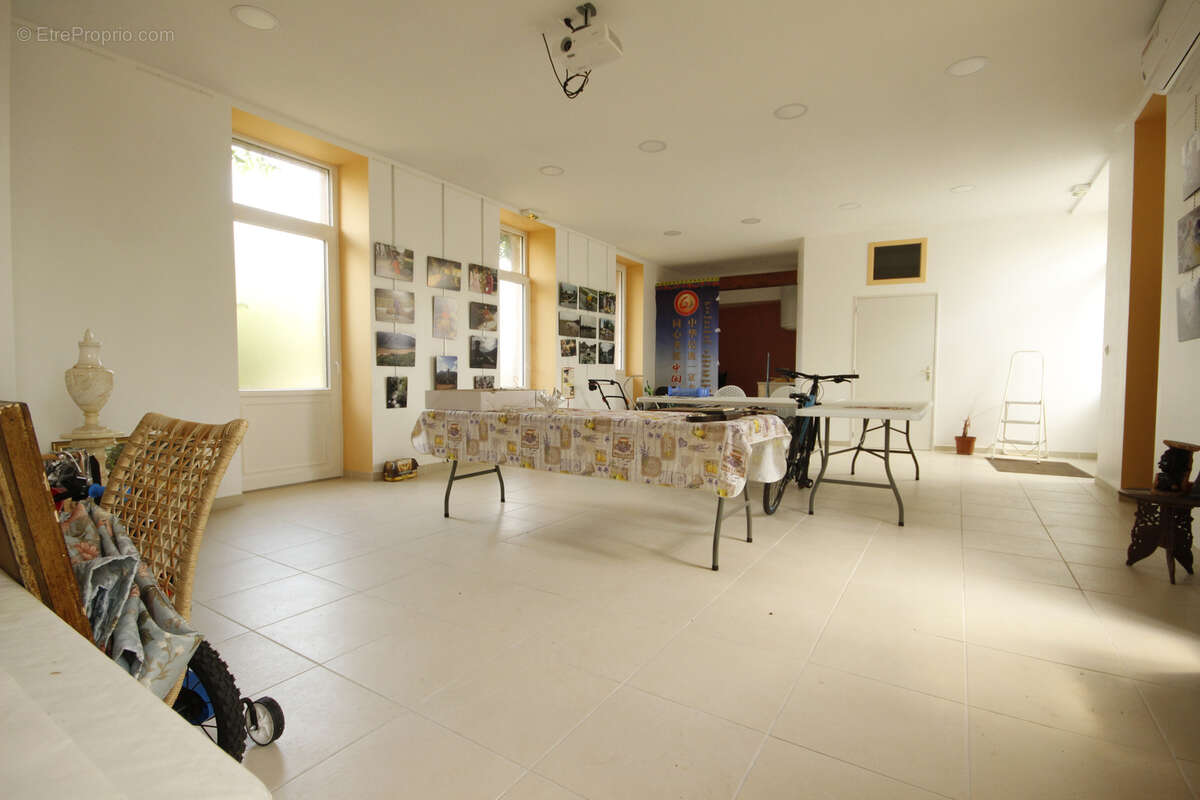 Maison à SAINTE-GEMME