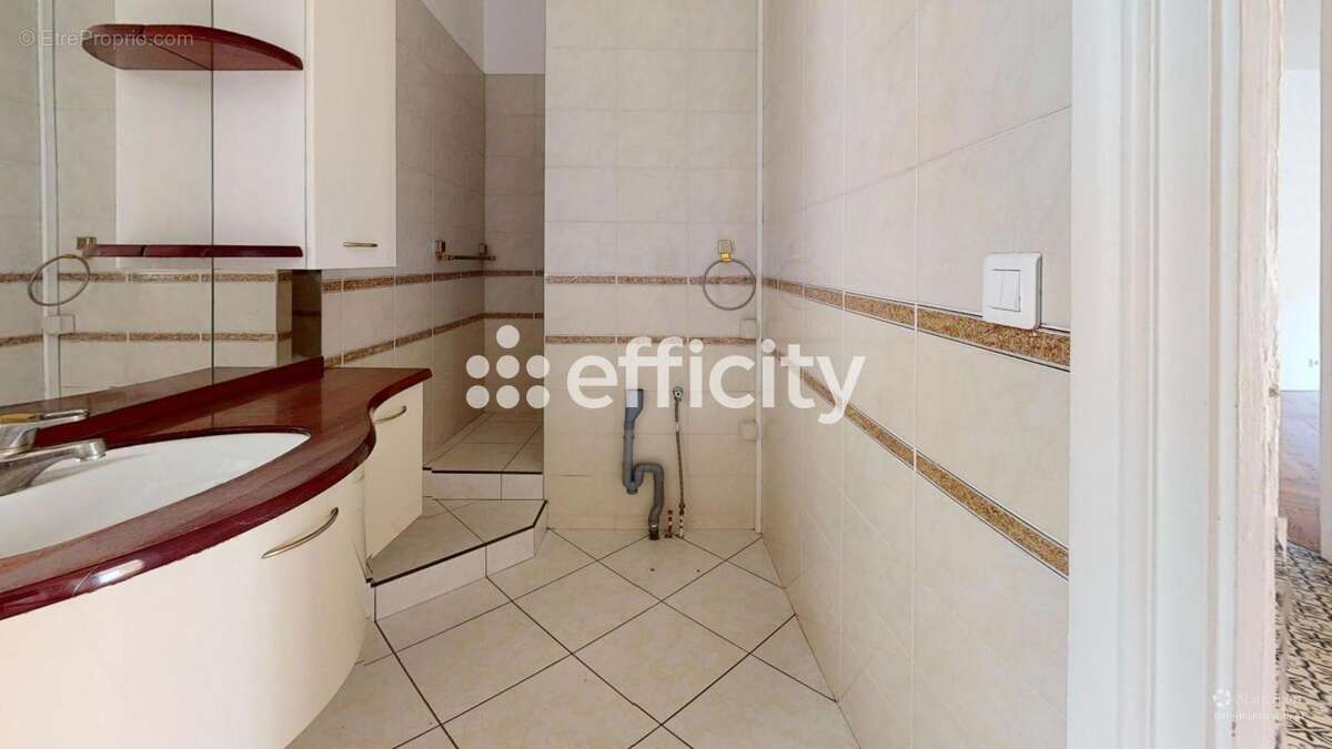 Appartement à LYON-6E