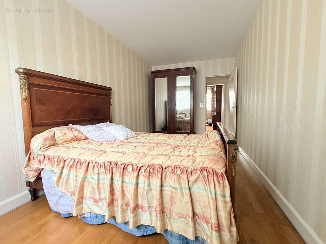 Appartement à ISSY-LES-MOULINEAUX