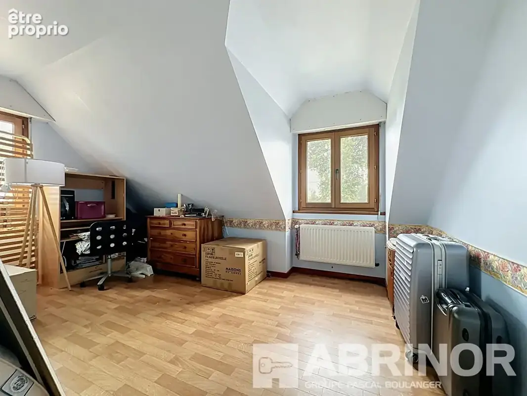 Maison individuelle familiale - environnement d'exception - 6 chambres + bureau - garages et parkings - photo 11
