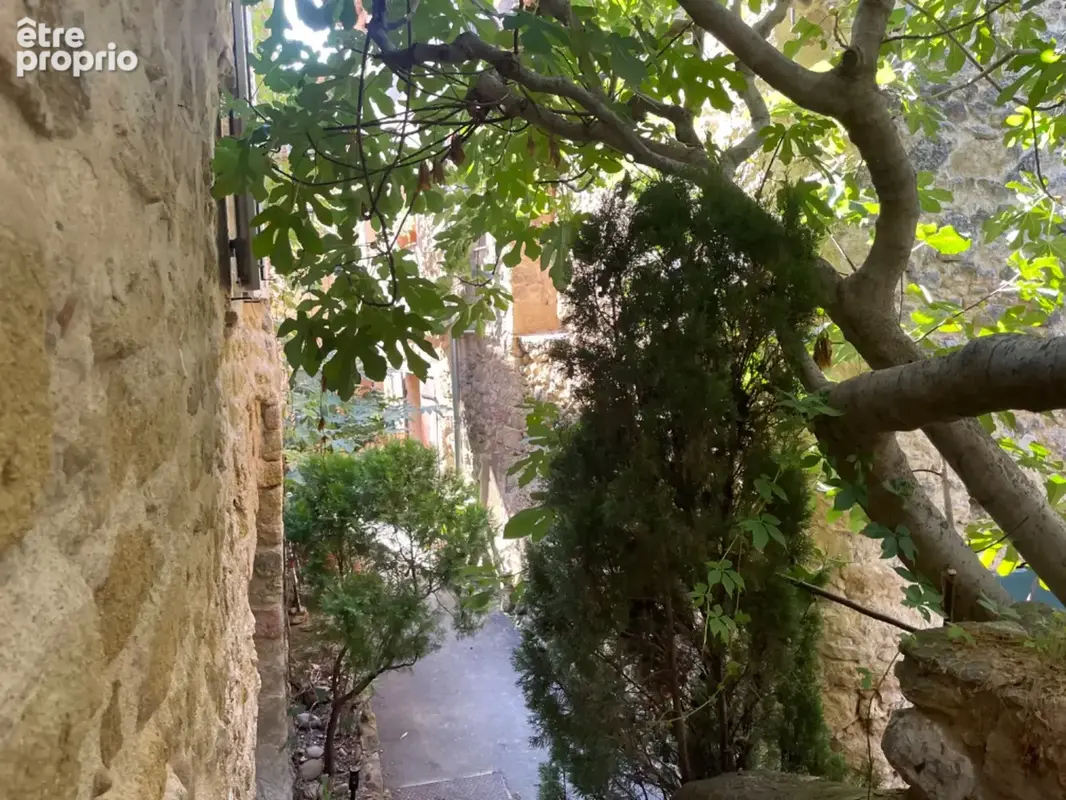 Maison à vendre sud Luberon village de Lauris 2 corps de bâtiments, 3 chambres, 120 m2 environ  terrasse caves atelier - photo 15