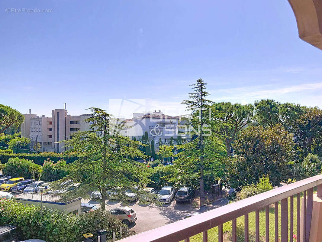 Appartement à MANDELIEU-LA-NAPOULE