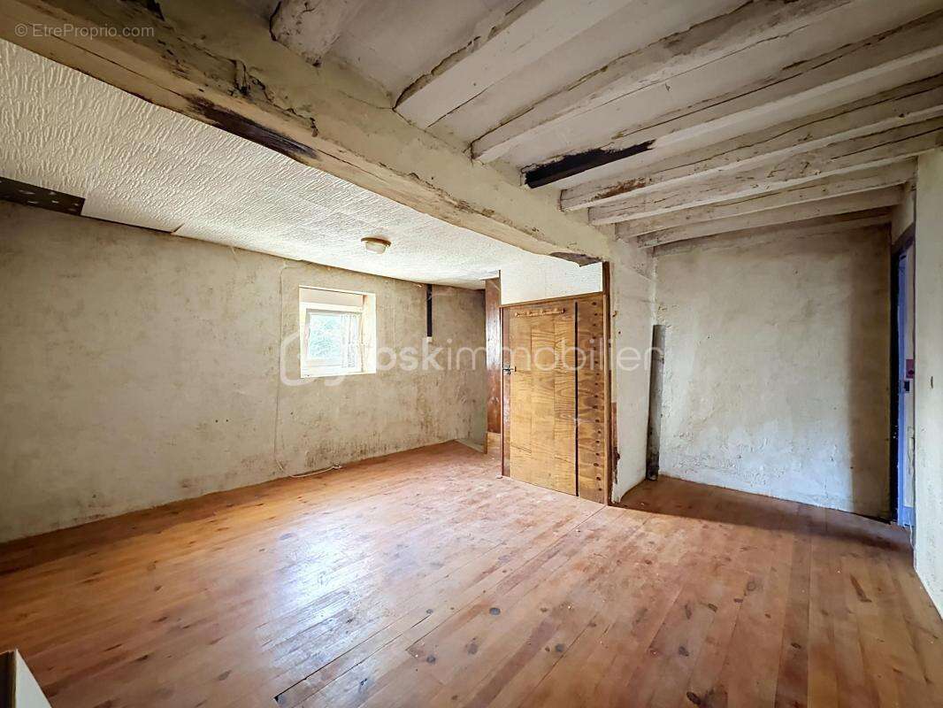Maison à rénover – 145 m² – Nesles-la-Montagne - photo 12