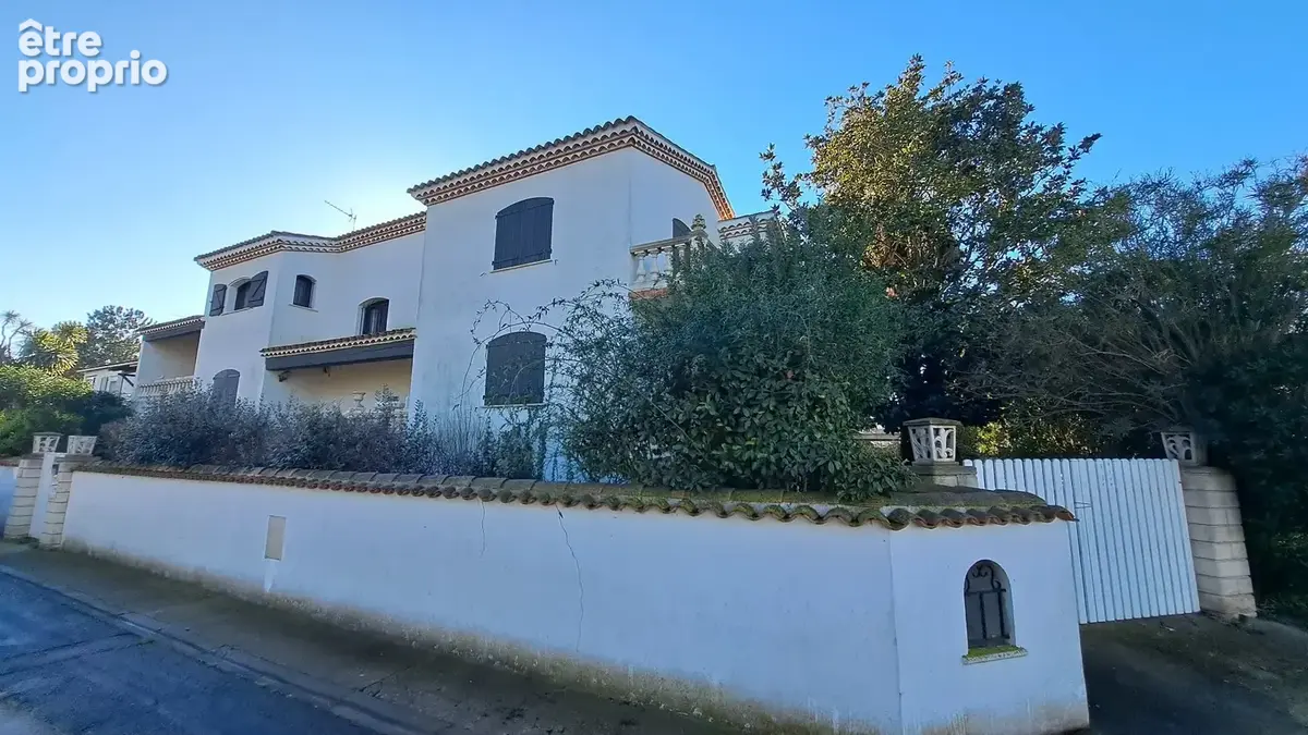 Maison 6 pièces 256 m² à vendre à Agde (34300) - photo 2