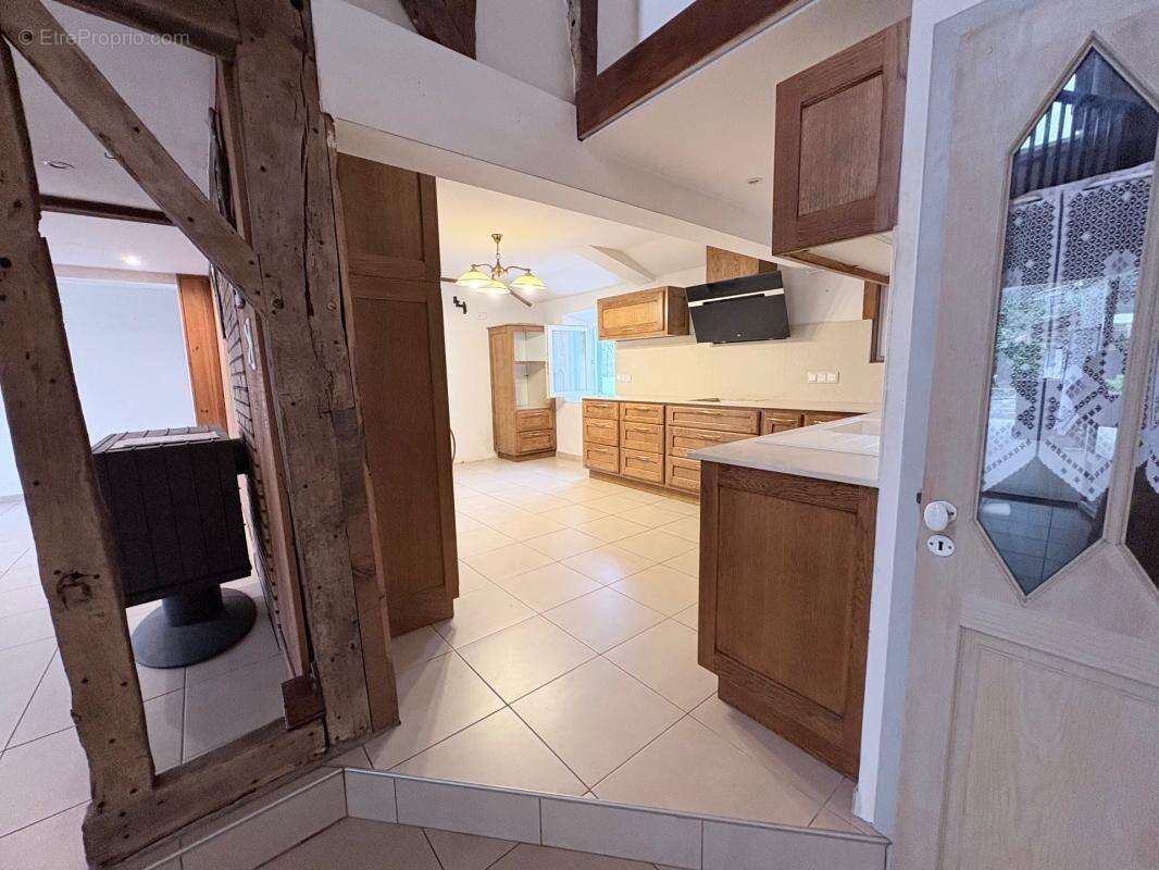 Prix à la baisse pour cette belle Maison avec dépendances !! - photo 6