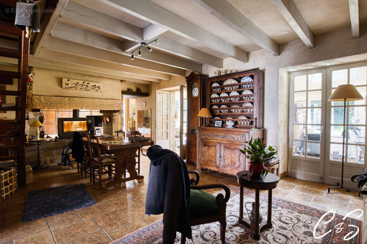 Maison à PEUMERIT