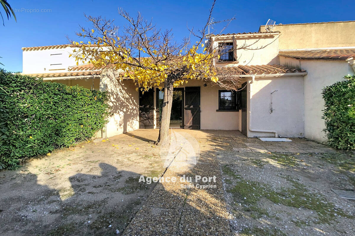 Maison à SAINT-CYPRIEN