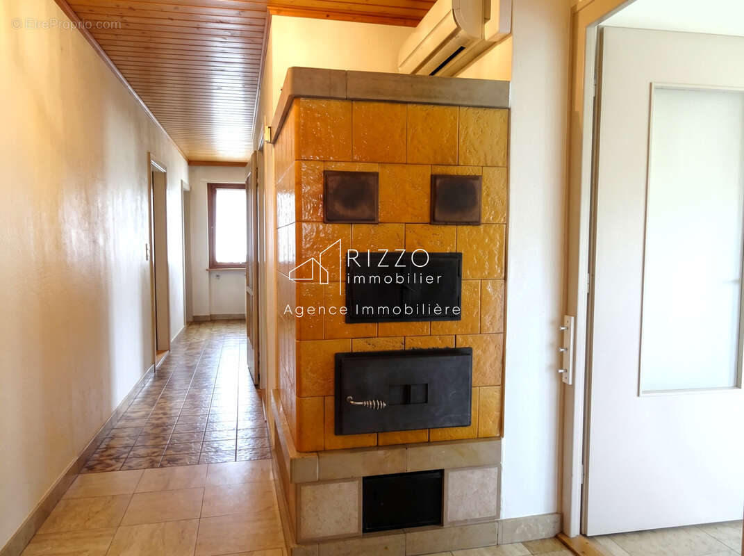 Maison individuelle à CROZET (01170) - 590 000 € FAI - photo 15