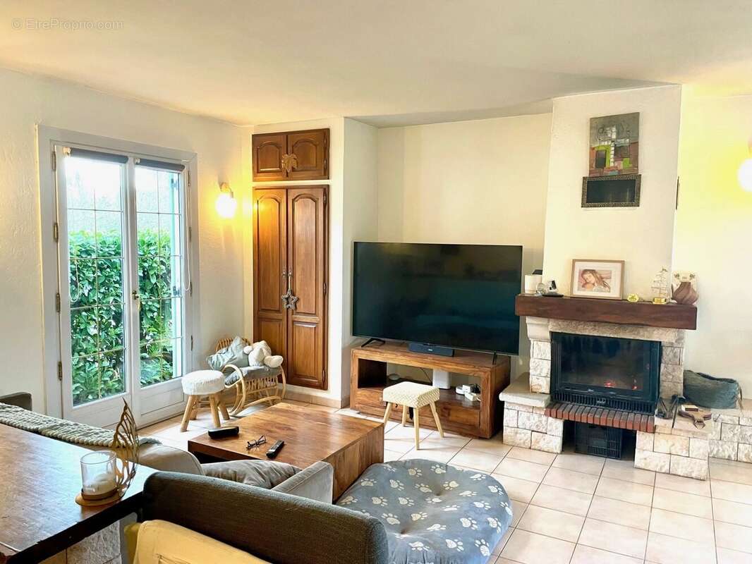 Maison à SAINT-JEANNET