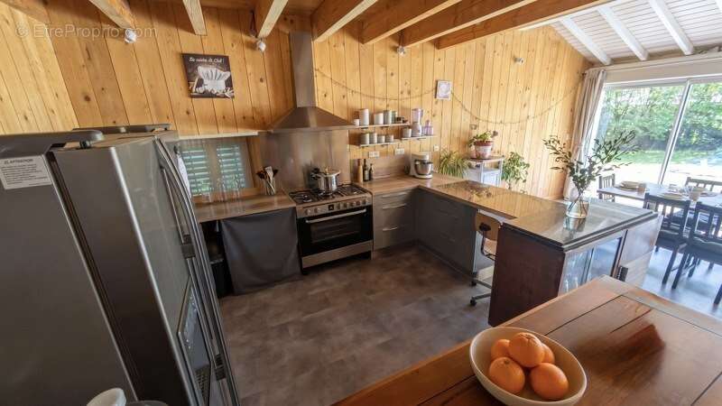 Maison à MONTFERRAT