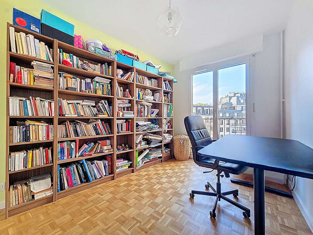 Appartement à BOURG-LA-REINE