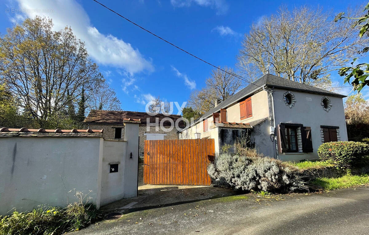 Maison à MILLY-LA-FORET