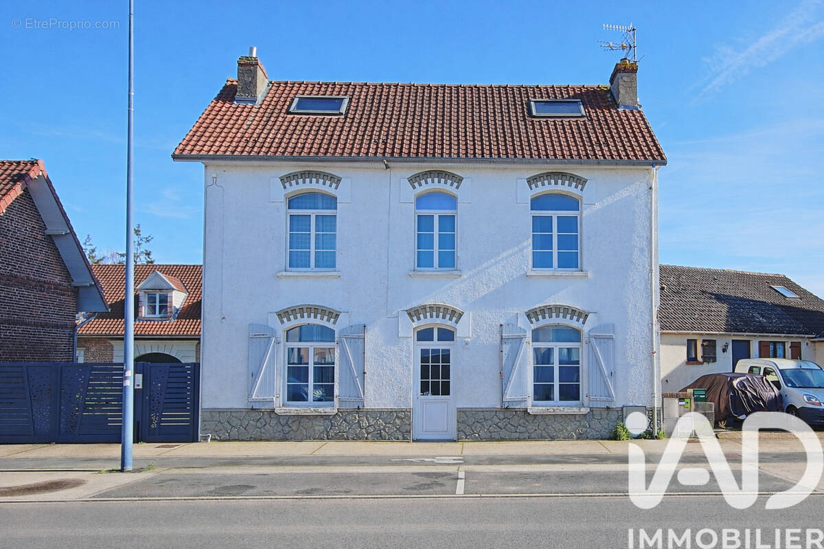 Photo 1 - Maison à BEAURAINS