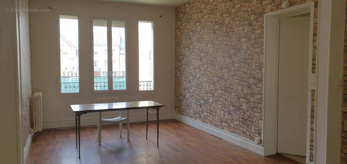 Maison à DORMANS
