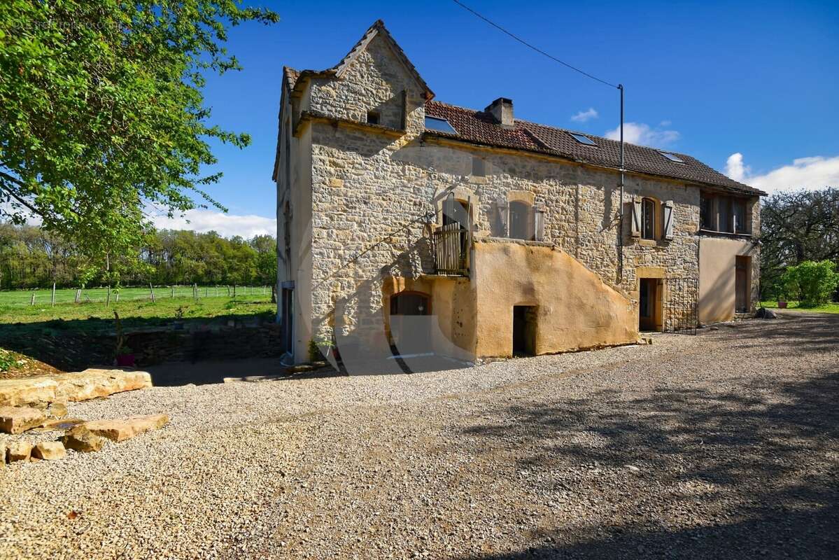 Maison à CAYLUS