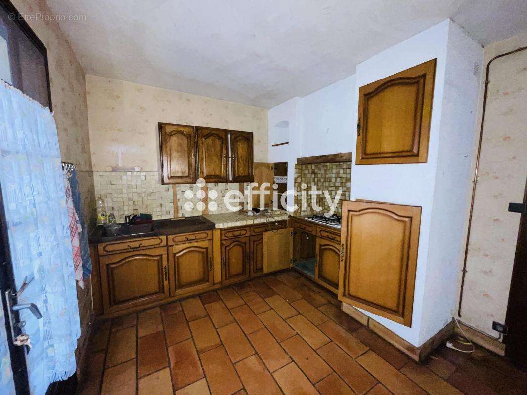 Maison à BEYCHAC-ET-CAILLAU