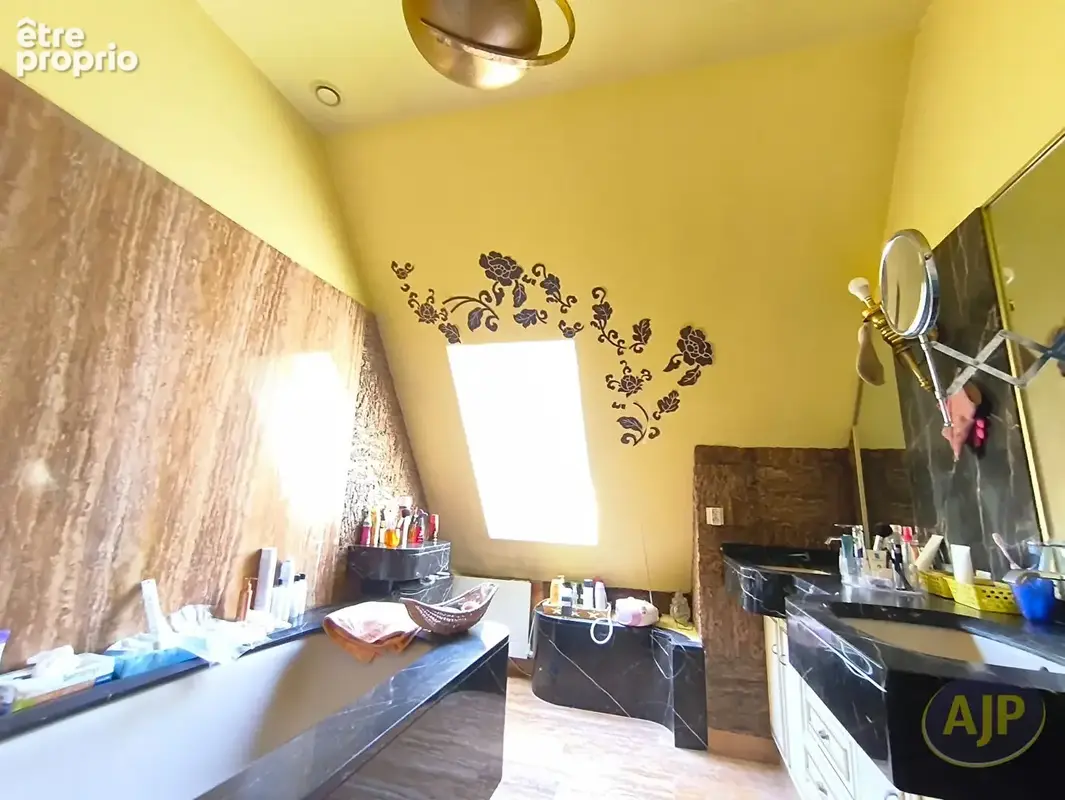 Maison  377.76 m2 - photo 10