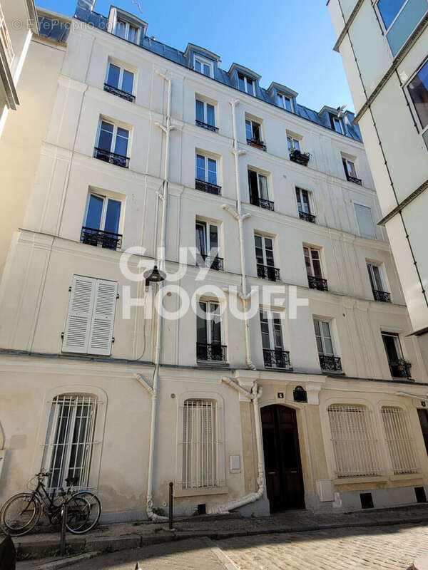Appartement à PARIS-18E