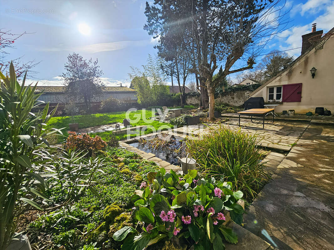 Maison à MARLES-EN-BRIE