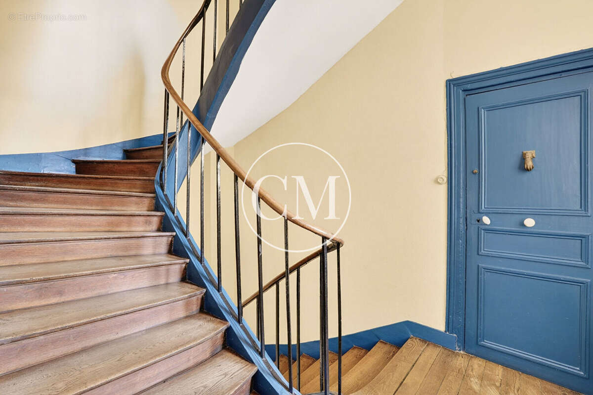 Appartement à VERSAILLES