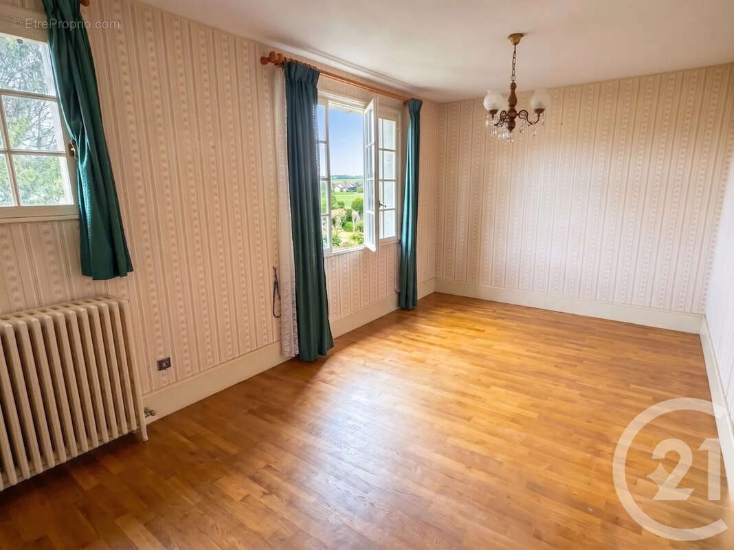 Maison 139 m² à Marchemoret  - photo 7