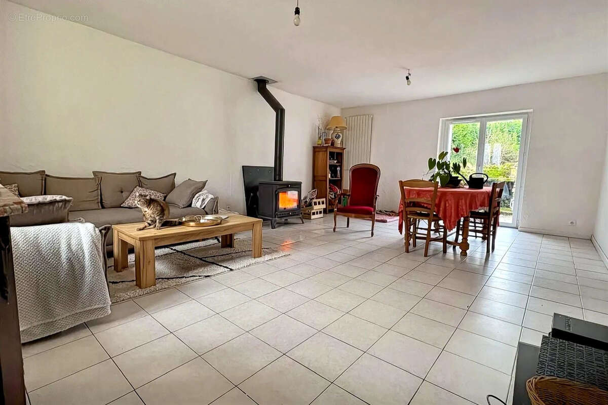 Maison à LA FERTE-GAUCHER