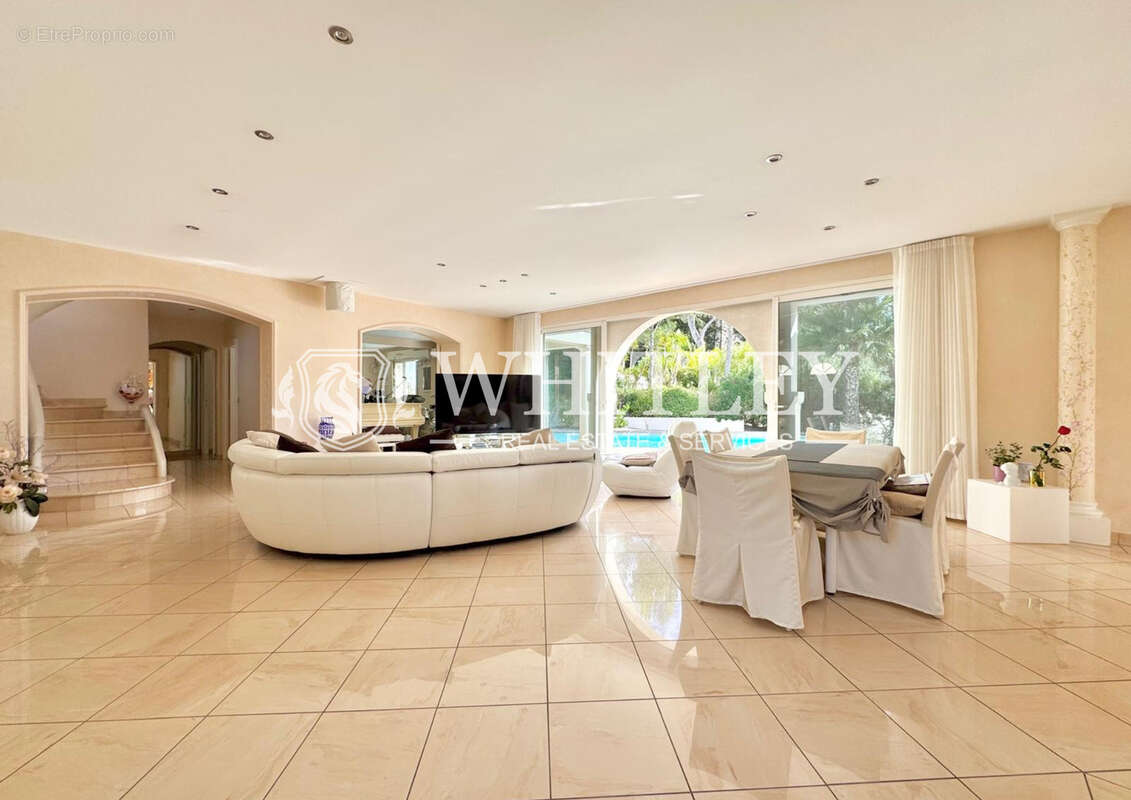 Maison à SAINT-RAPHAEL