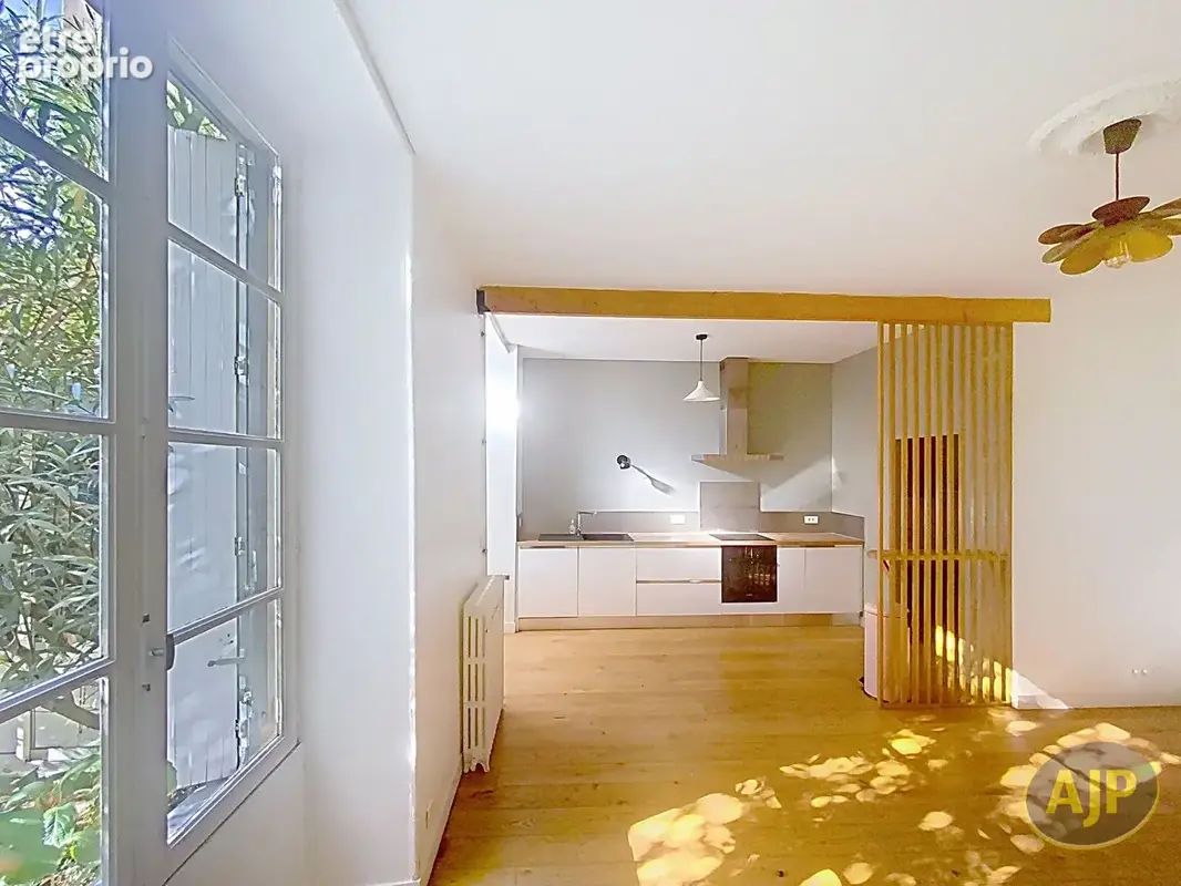 Rareté Dobrée/Sanitat : Esprit petite maison en Hyper Centre - photo 12